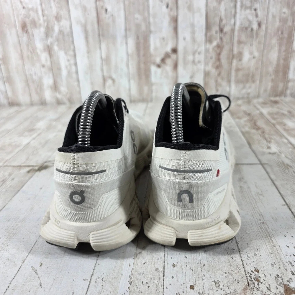 On Cloud X Womens Running Shoes White Black 40.99702 Size 8